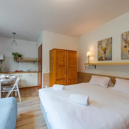 民宿 Szymonowka W Szklarskiej Porebie 斯克拉斯卡波伦巴